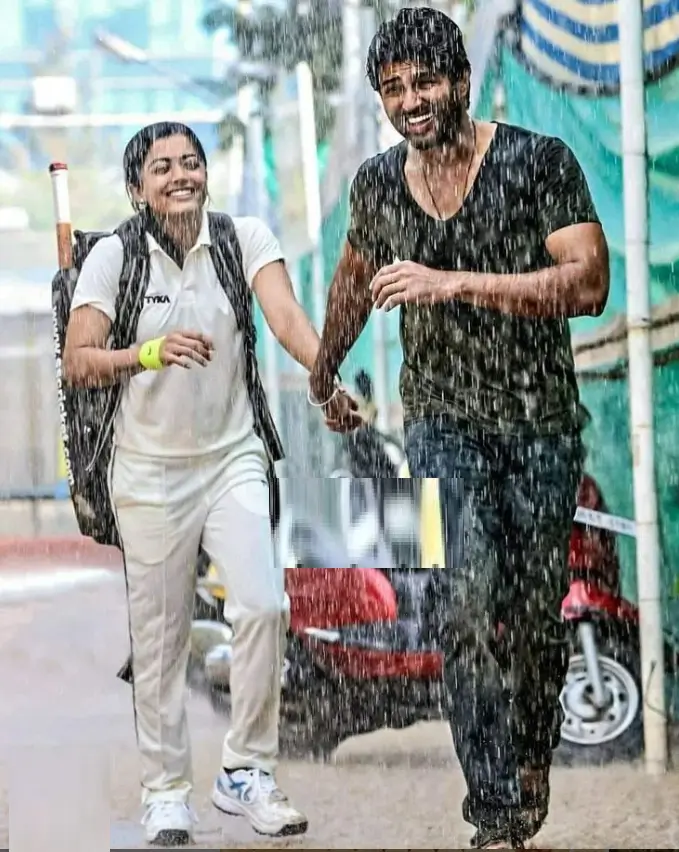 Who Is Vijay Devarakonda Girlfriend: तेलुगु एक्टर जल्द करेंगे शादी लेकिन अभी अधूरी है लाइफ पार्टनर की तलाश 1 Who Is Vijay Devarakonda Girlfriend