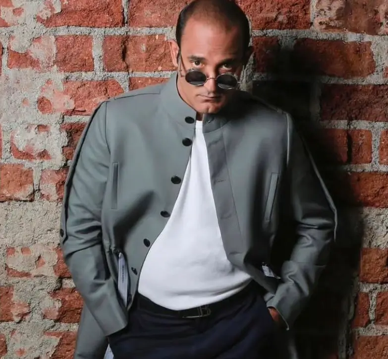कैसे एक गंजा हीरो बिना बालों के भी सुपरहिट फिल्में दे सकता है,How A Bald Hero Can Give Superhit Movies Even Without Hair 1 N 3