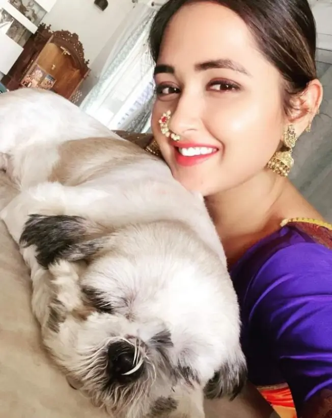 Laika Na Chahi Defender Wala Song Delete Youtube: काजल राघवानी का 'लाइका ना चाही डिफेडर वाला' गाना हुआ यूट्यूब से डिलीट जानिए क्यों? 1 Untitled 4