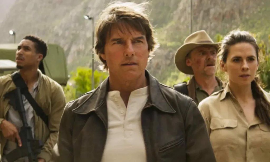 Tom Cruise Viral Video: टॉम क्रूज़ का तहलका,कूद पड़े खुले आसमान में। 2 टॉम क्रूज़ कूद पड़े खुले आसमान में।