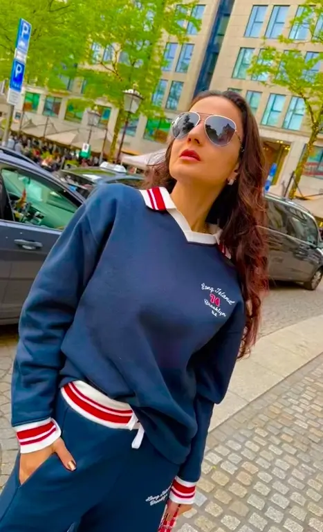 Amisha Patel: इन एक्ट्रेस के एक्स को कर चुकी है डेट फिर भी है आज तक सिंगल 1 Amisha Patel Pic