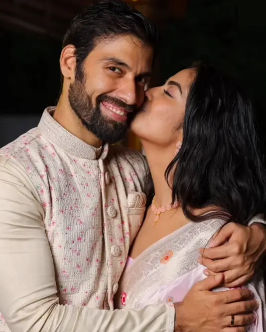 Avika Gor Boyfriend: बलिका वधू की आनंदी ने कर ली है सगाई। 1 Avika Gor Boyfriend 2