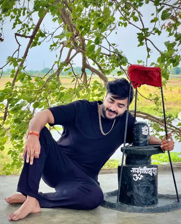 Chintu Pandey Bhojpuri New Song: चिंटू पांडे और इंदु सोनाली का धमाकेदार गाना &Quot;पांडे जी का बेटा हूं पार्ट 2&Quot; 2 Chintu Pandey Bhojpuri Singer