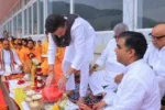 Anil-Kapoor-Along-With-Brother-Boney-Kapoor-Immersed-The-Ashes-Of-His-Mother-Nirmal-Kapoor