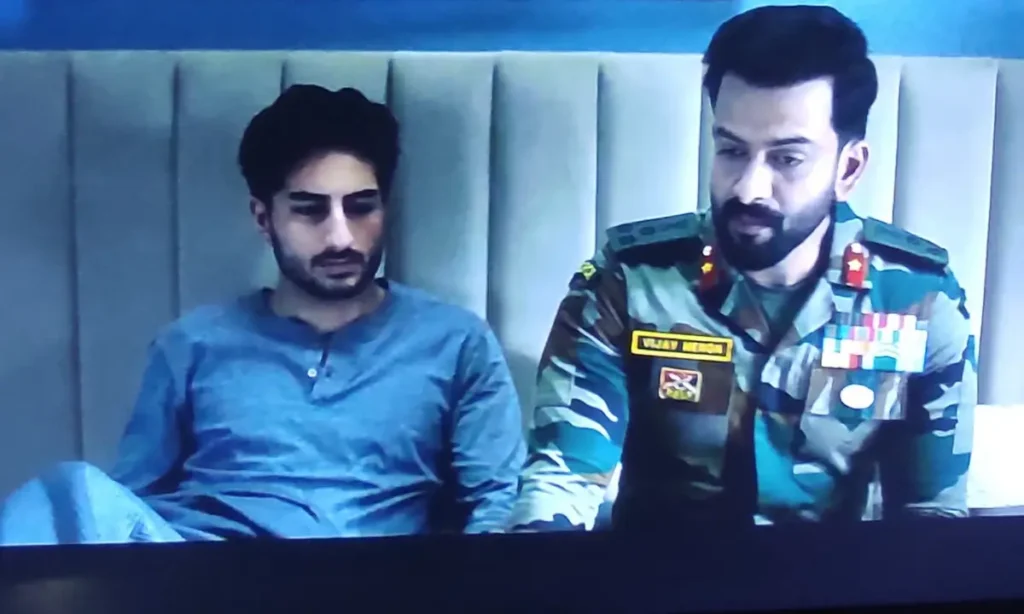 Sarzameen Movie Review 2025: कश्मीर की सरजमीन पर बाप-बेटे की इमोशनल जंग, इब्राहिम अली खान ने किया कमाल? 3 Sarzameen Movie Jiohotstar